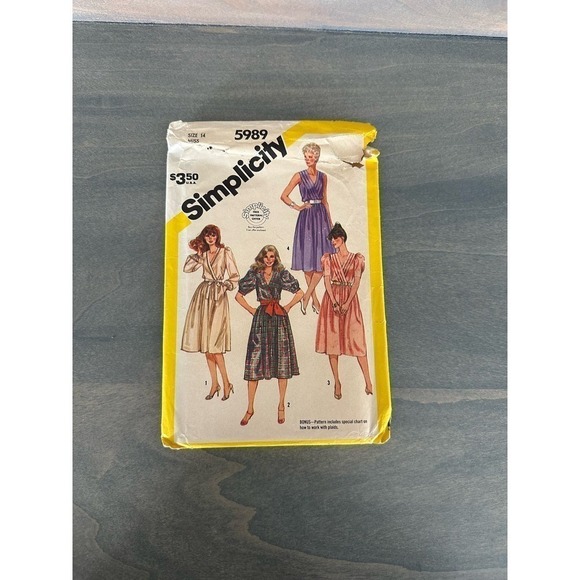 Simplicity Vintage Uncut Pullover Dresses with Surplice Bodice Size 14 No 5989 - Picture 1 of 7